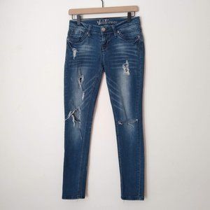 💥 EUC Wallflower Distressed Dark wash Skinny Jeans